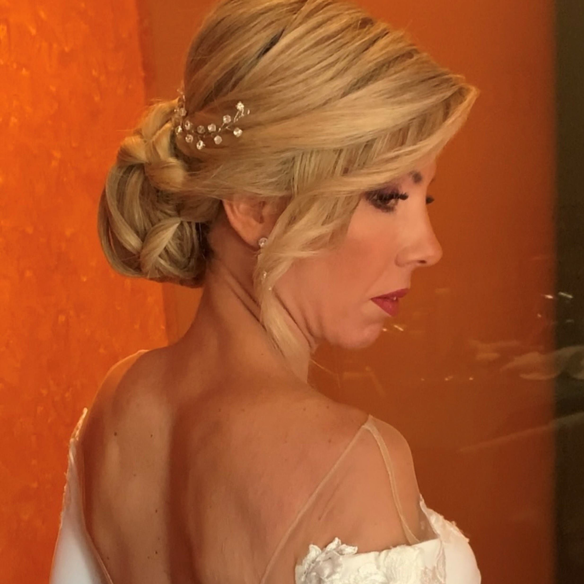 novias recogidos, maquillaje , bodas